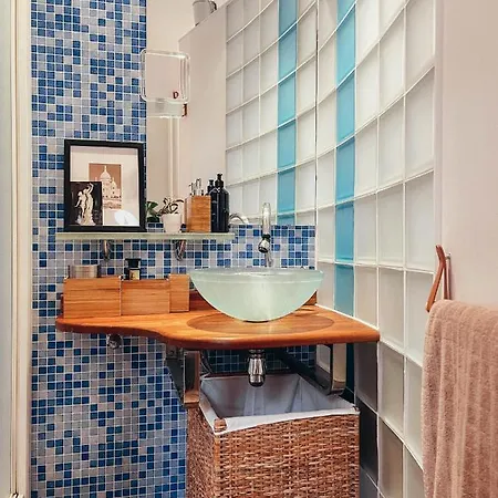 Chaleureux Rive Gauche Apartman *